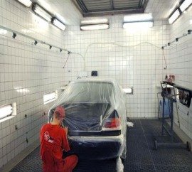 lakierowanie samochodu